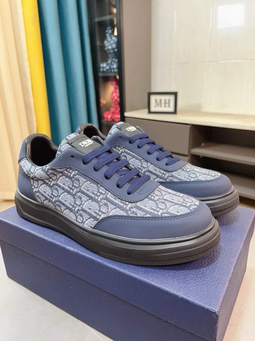 Men's shoes 💰400🌹🌹【Dior】Best-selling official website world premiere 🔝High-end men's shoes brand official website latest series: uppers are made of imported cowhide with special fabrics➕mesh breathable lining. Make walking more convenient and comfortable! Compared with the official quality, Midea’s 1:1 replica. Create a fashionable personality to set off your uniqueness! A must-have for trendy men! Classic style. Men's sizes: 38-44.
